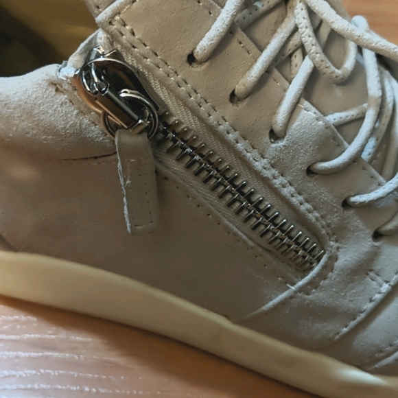 Giuseppe Zanotti crystal suede sneakers - Picture 10 of 12